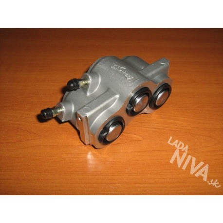 Brzdový strmeň Lada Niva